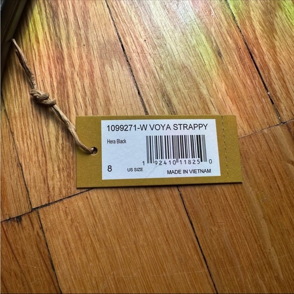 *SOLD* Teva - VOYA strappy sandals - Picture 4 of 6